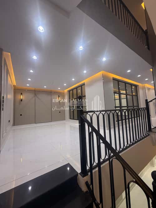 8 bedroom villa in Al Shamiyah Al Jadid 4