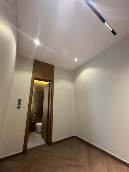 6 bedroom villa in Al Qashashiyah Al Jadid 14