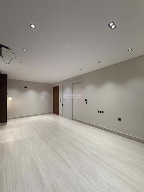 9 bedroom villa in Al Shamiyah Al Jadid 13