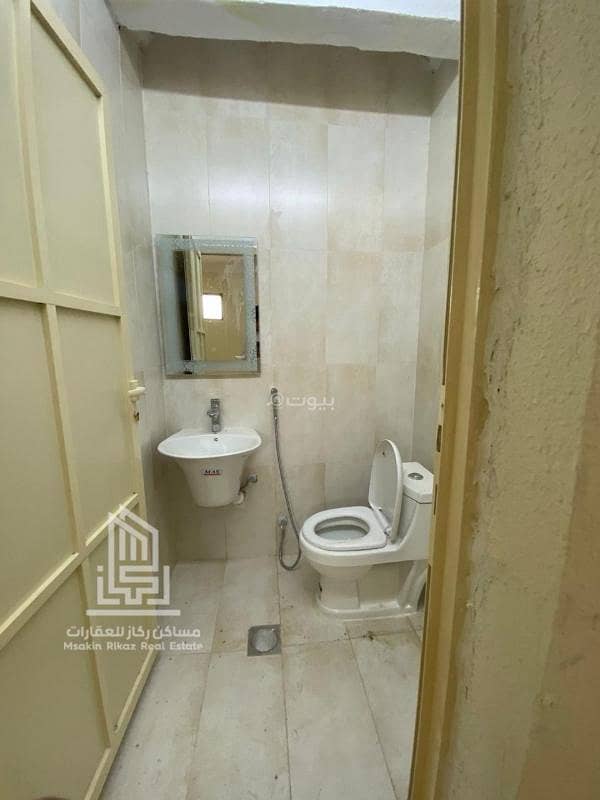 5 bedroom apartment in Al Salam, Riyadh 6