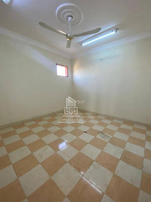 5 bedroom apartment in Al Salam, Riyadh 14