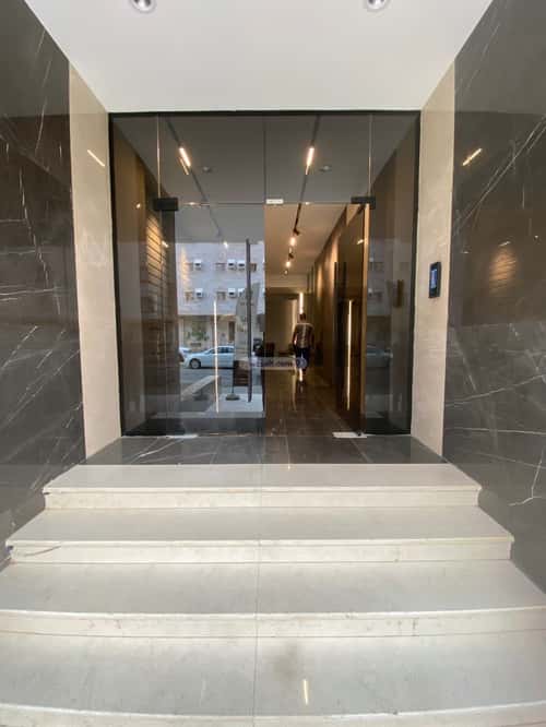 4 bedroom apartment in King Fahd 1