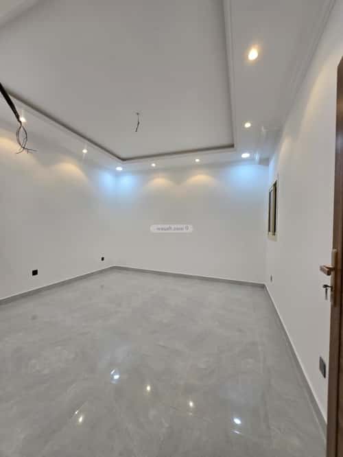 4 bedroom apartment in Al Sharayea 1