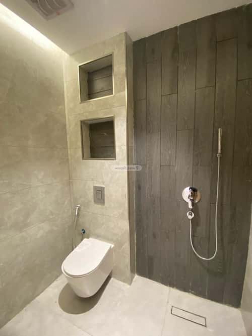 5 bedroom apartment in Batha Quraysh 3