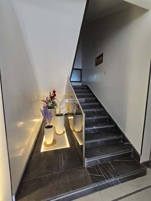 5 bedroom apartment in Batha Quraysh 12