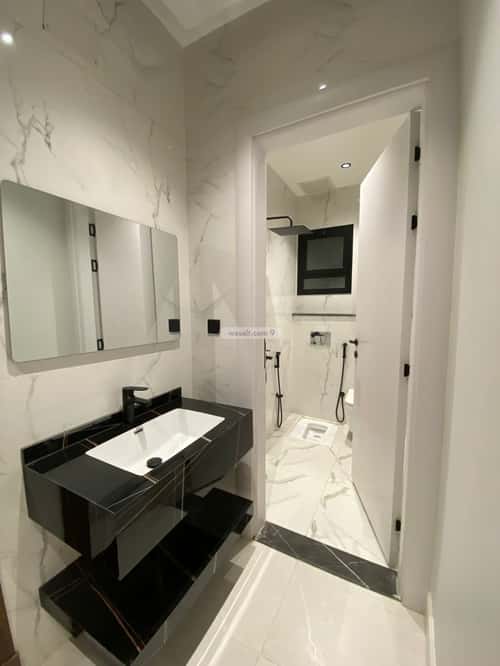 5 bedroom apartment in Batha Quraysh 3