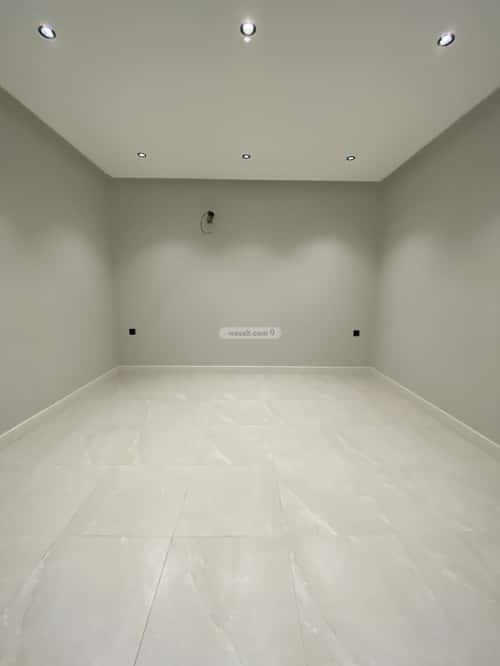 5 bedroom apartment in Batha Quraysh 12