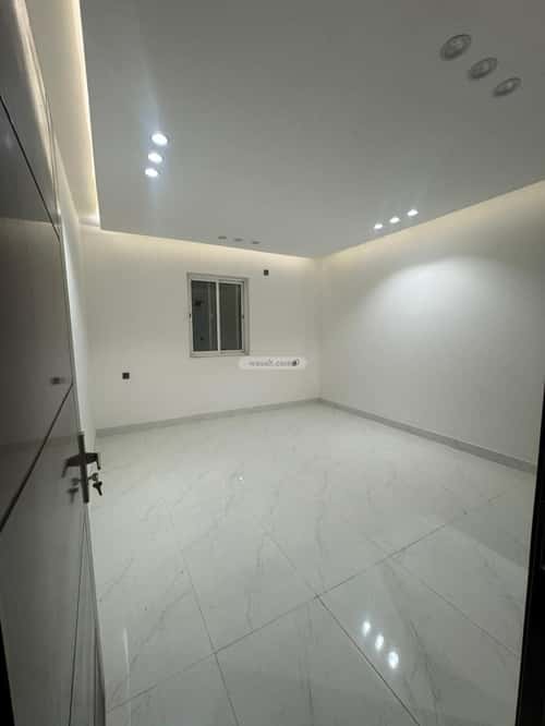 5 bedroom apartment in Al Sharayea 3