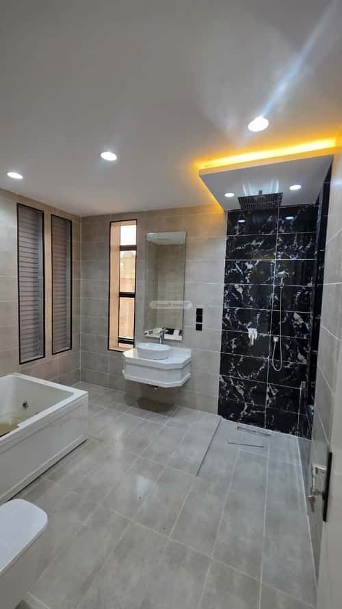 8 bedroom villa in Al Shamiyah Al Jadid 3
