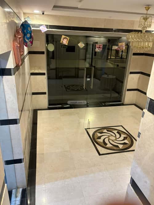 6 bedroom apartment in Al Hamra 9