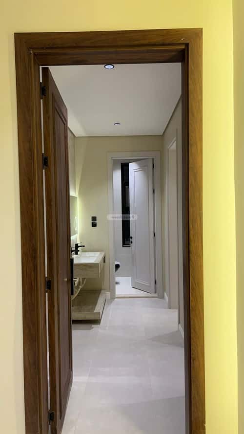 5 bedroom apartment in Al Sharayea 4