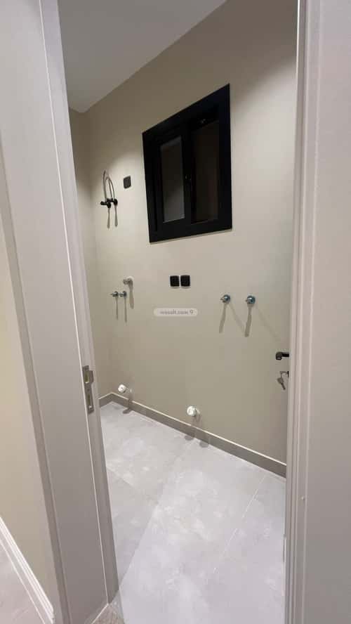 5 bedroom apartment in Al Sharayea 2