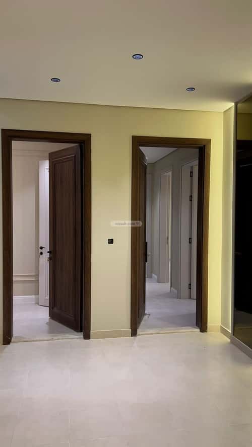 5 bedroom apartment in Al Sharayea 13