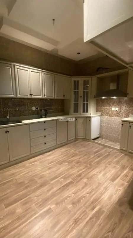 5 bedroom apartment in Al Ranuna 7