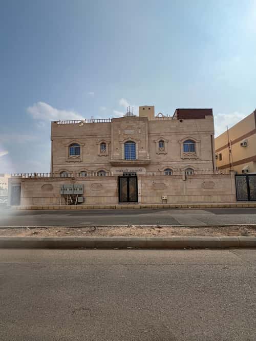 6 bedroom villa in King Fahd 3