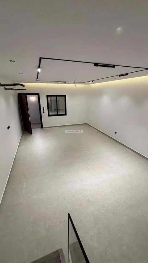 6 bedroom villa in Al Difa 9