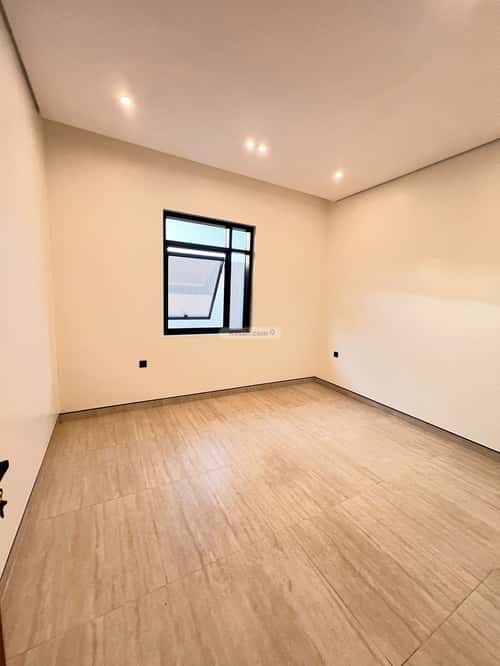 5 bedroom apartment in King Fahd 1