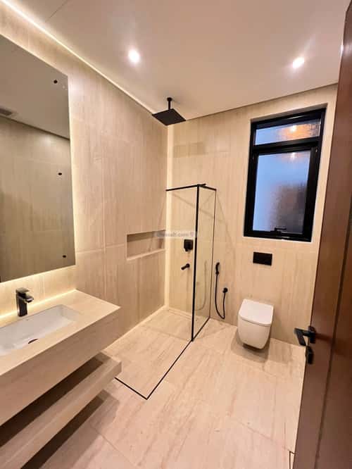 5 bedroom apartment in King Fahd 3