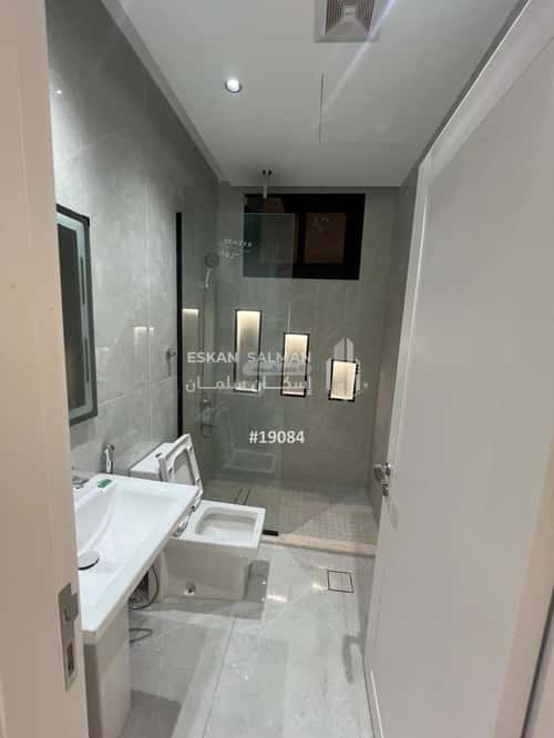 3 bedroom floor in Shawran 10