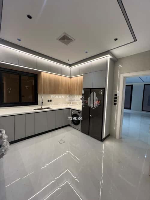 3 bedroom floor in Shawran 9