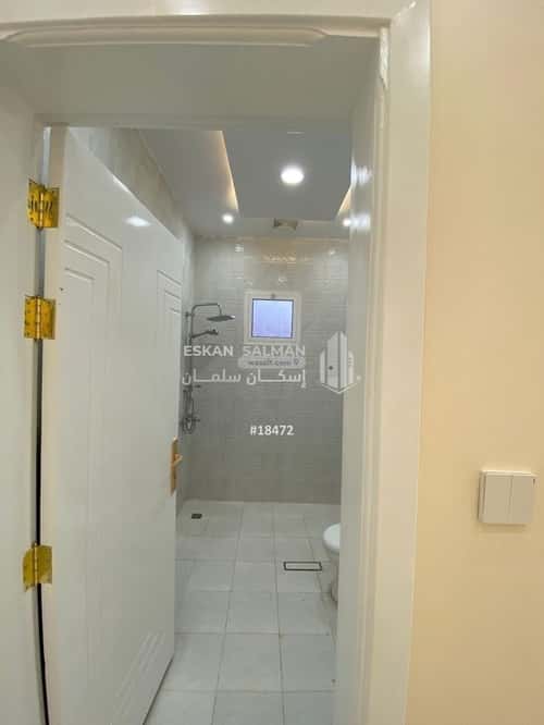 5 bedroom floor in Al Sinaiyah 2