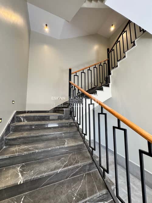 6 bedroom villa in Al Sakb 11