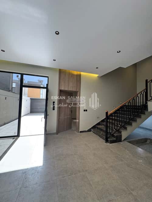6 bedroom villa in Al Sakb 7