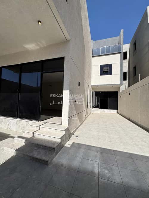 6 bedroom villa in Al Sakb 2