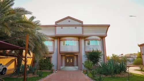 10 bedroom villa in Al Difa 1