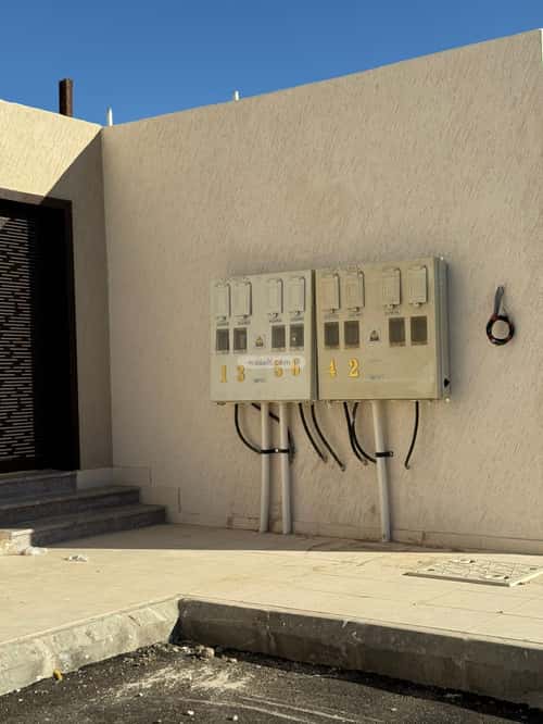 5 bedroom apartment in Al Salam 1