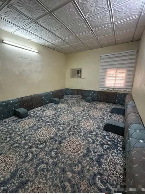5 bedroom floor in Al Dhahirah 3