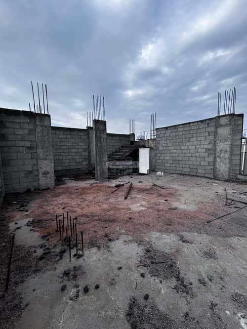 6 bedroom floor in Abu Sidr 5