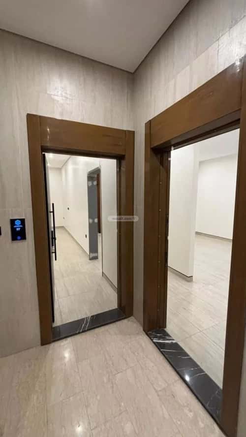 5 bedroom apartment in King Fahd 2