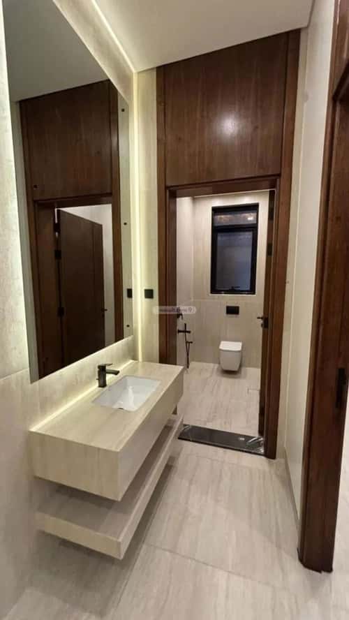 5 bedroom apartment in King Fahd 4