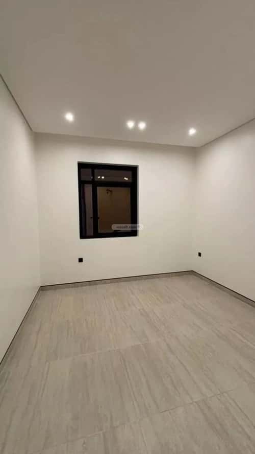 5 bedroom apartment in King Fahd 5