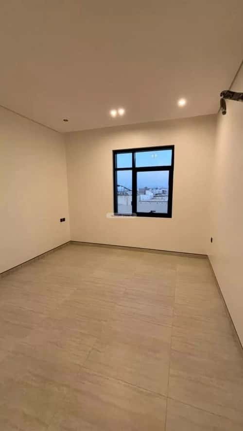 5 bedroom apartment in King Fahd 5