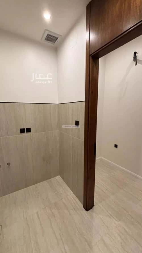 5 bedroom apartment in King Fahd 1