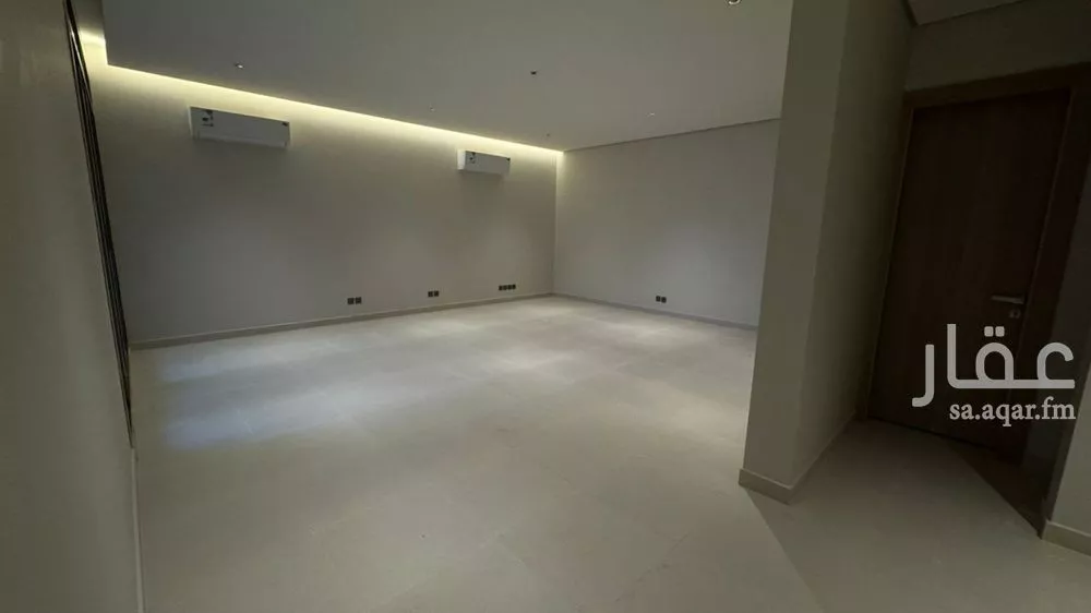 4 bedroom floor in Al Aridh 14