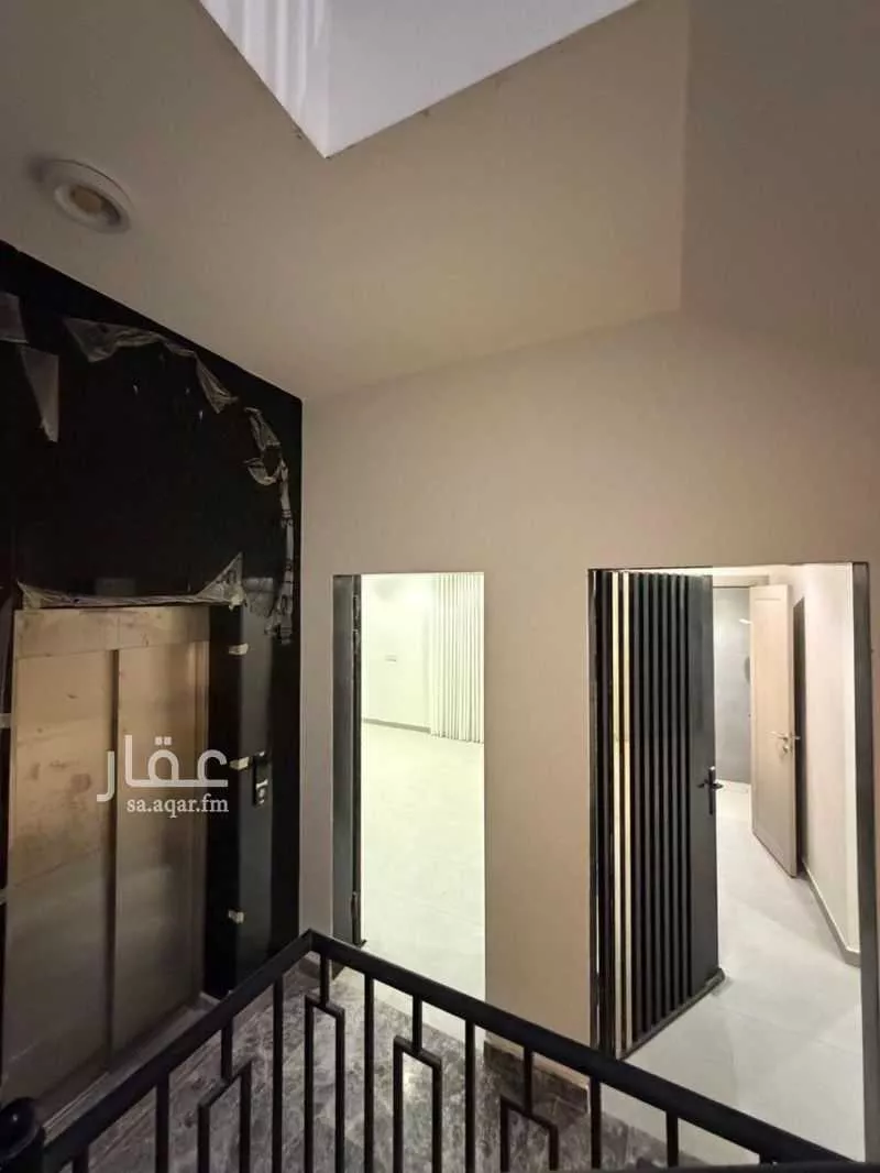 دور 3 غرف في العارض 8