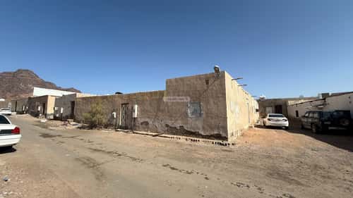 4 bedroom floor in Wairah 3