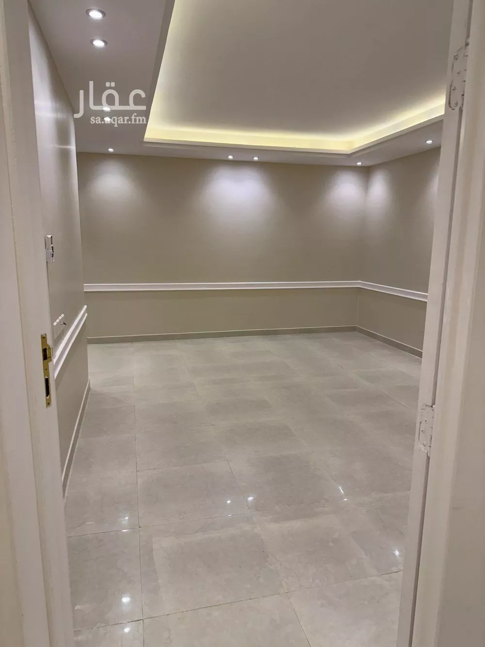 6 bedroom apartment in Dhahrat Laban 3