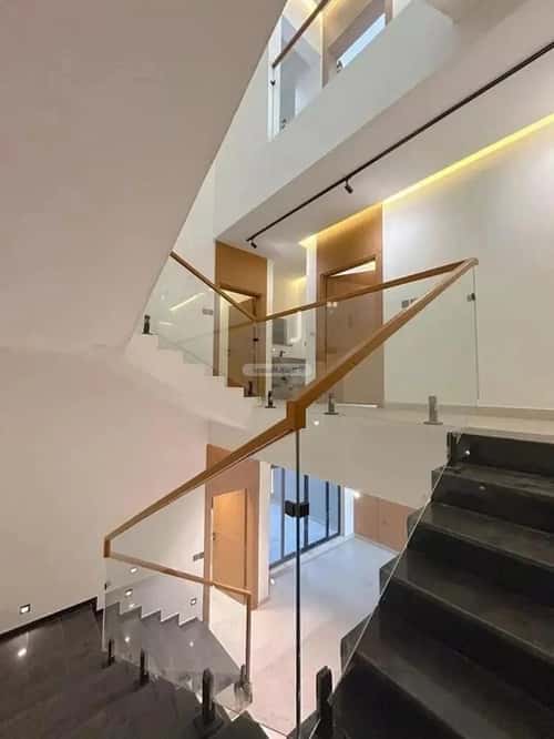 6 bedroom villa in Al Ranuna 3