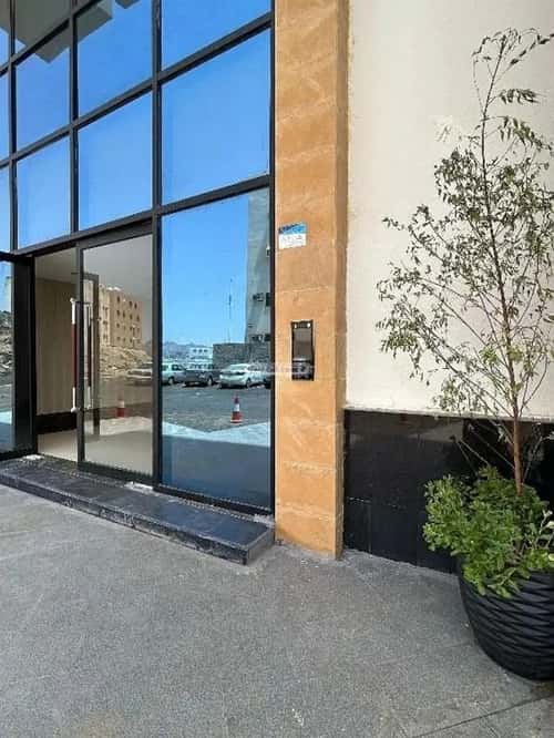 4 bedroom apartment in Al Dhahirah, Madinah 9
