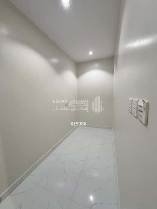 6 bedroom apartment in Al Difa 10