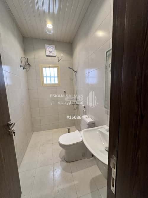 6 bedroom apartment in Al Difa 8