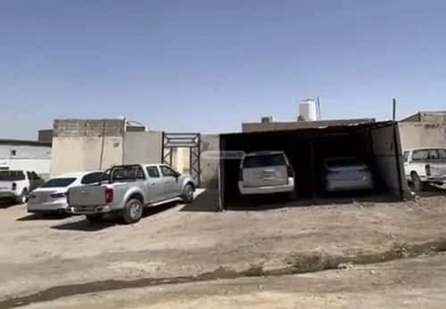 12 bedroom floor in Wairah 4