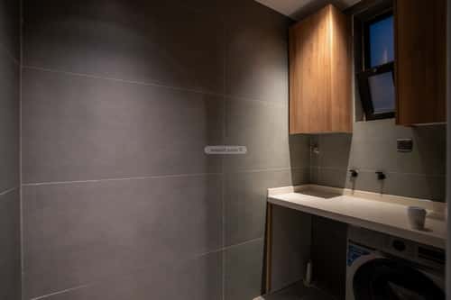 5 bedroom apartment in Al Khalidiyyah 1