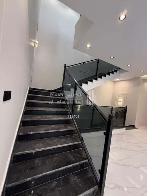 9 bedroom villa in Al Difa 2