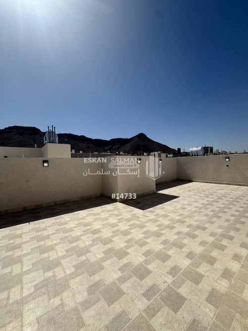 5 bedroom apartment in Bani Bayadah 1