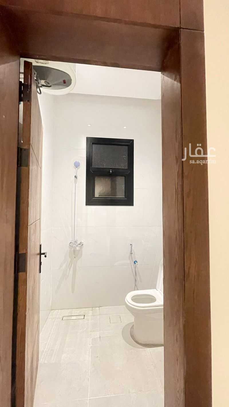 28 bedroom building in Jarir, Riyadh 10